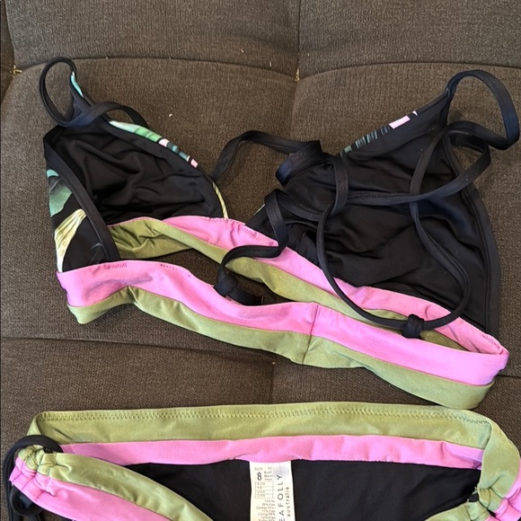 Tropical Print Bikini Set - Picture 4 of 5